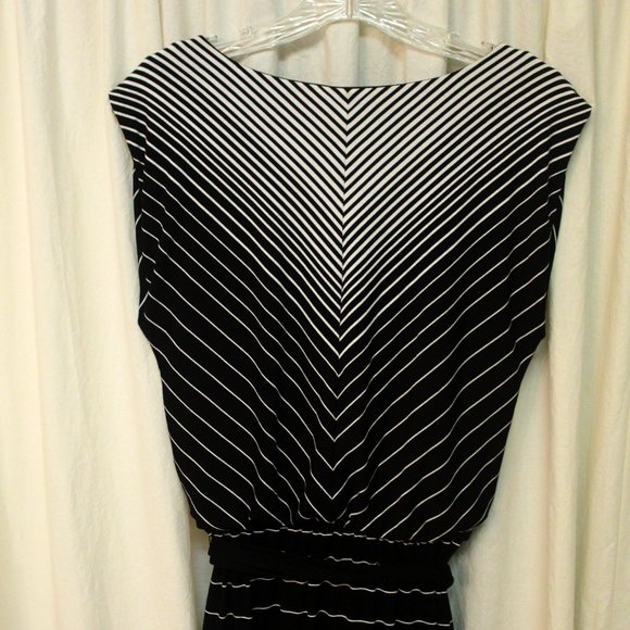 NWOT White House Black Market Striped Maxi Dress Size XSmall - Picture 4 of 7
